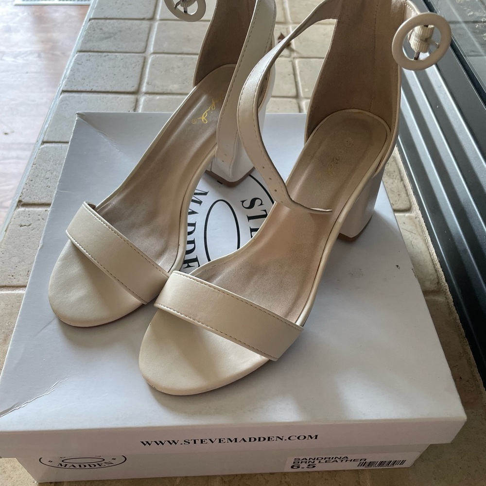 Steve Madden Beige Heeled Sandals